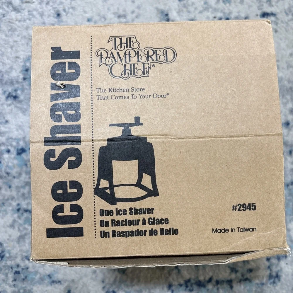 Pampered Chef Ice Shaver  & 1 Ice Container /w Lid Slushie Snow Cone Maker VTG